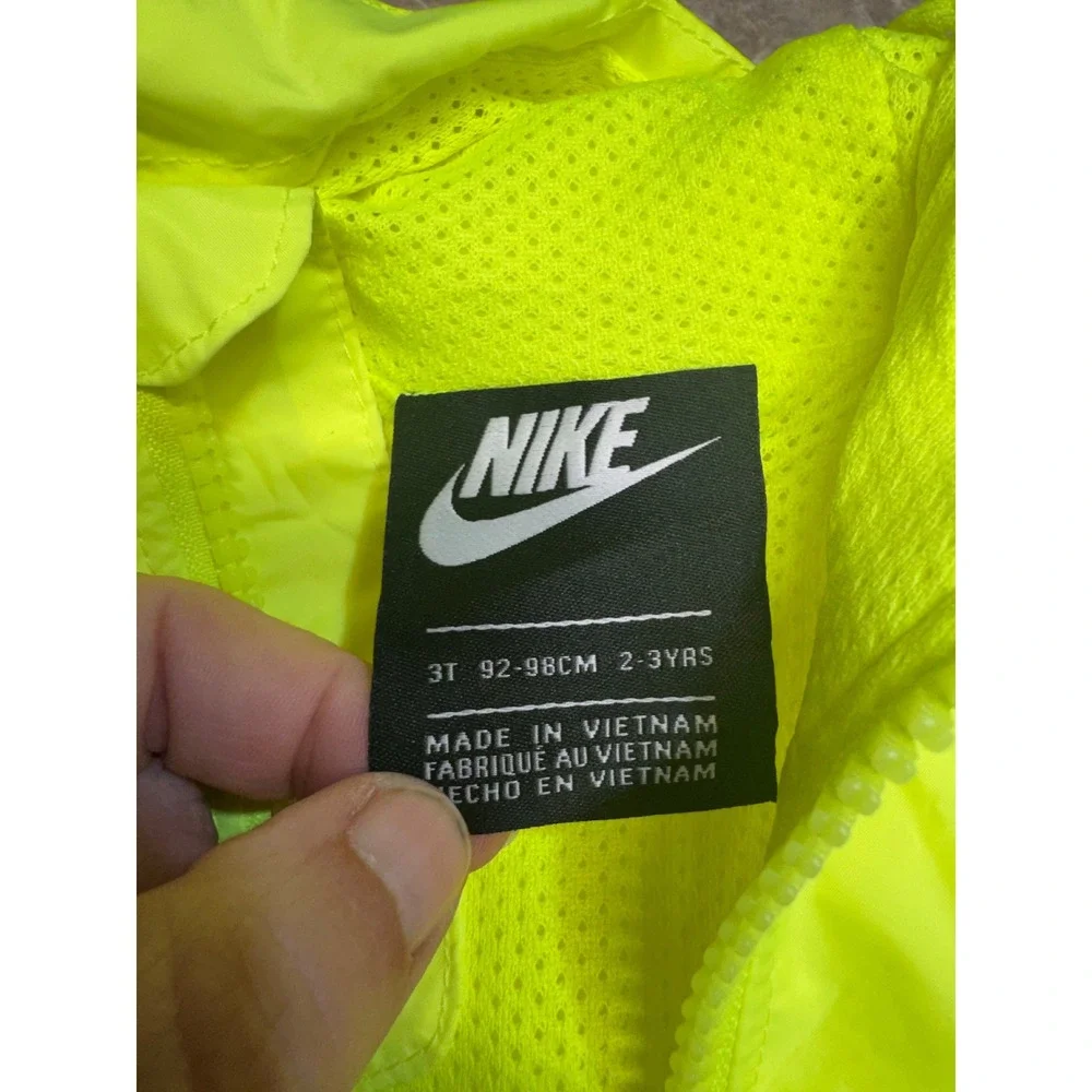 Nike windrunner hooded